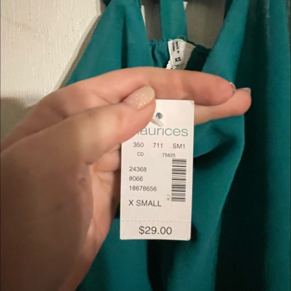 👗👠 Maurices 👢👜 Razorback tank blouse - Picture 2 of 3